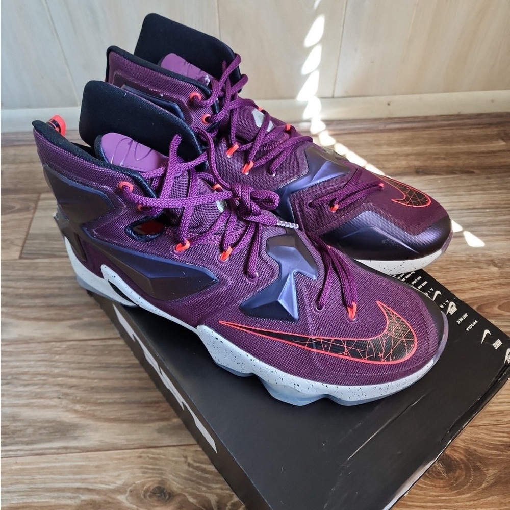 Nike Lebron XIII